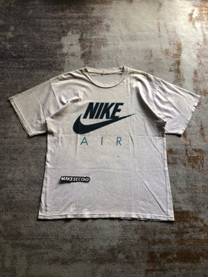Nike Vintage Sportswear T-shirt Pria white