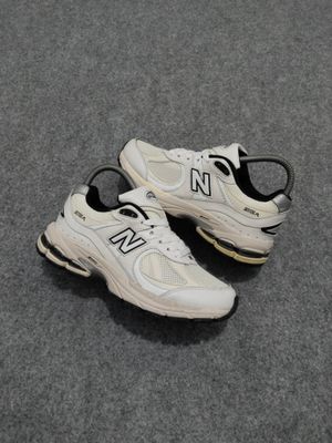 new balance 2002r