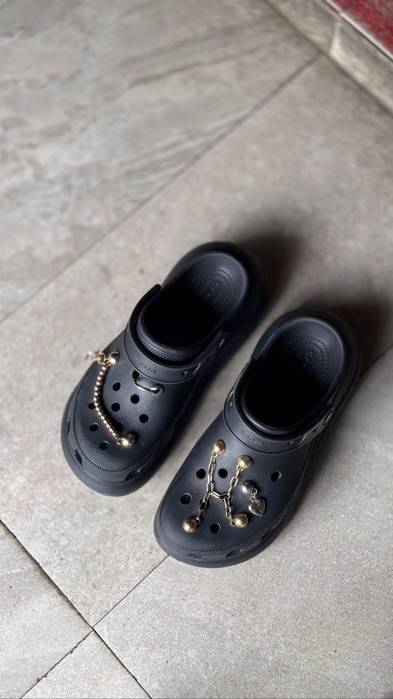crocs classic crush clog - black, foto 4