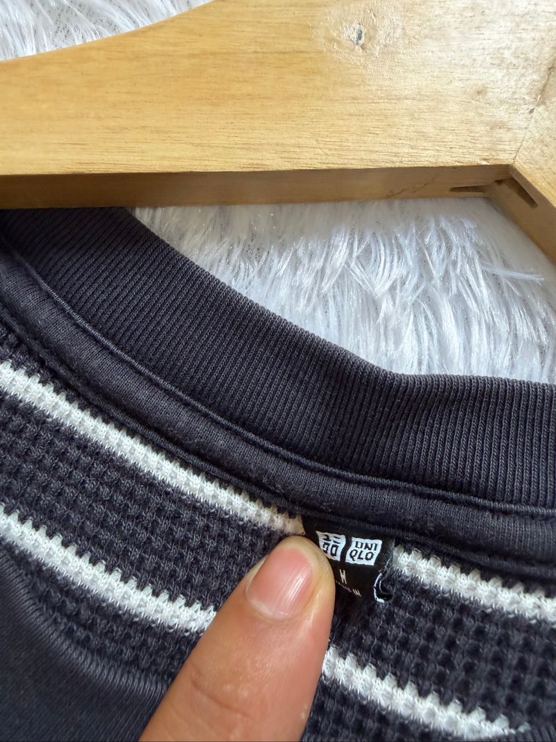 t shirt uniqlo salur, foto 3