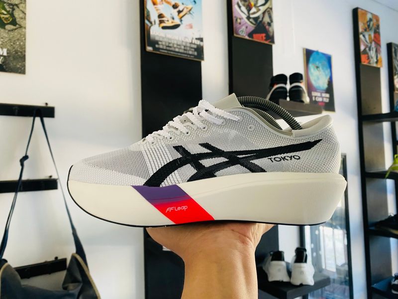 ASICS Metaspeed Ray Tokyo, foto 2