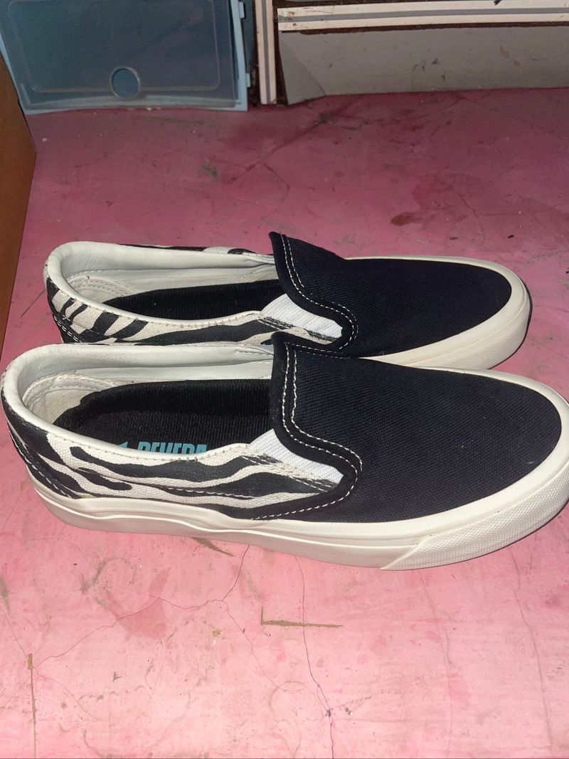 Sepatu Slip On Denver Hitam Putih, foto 4