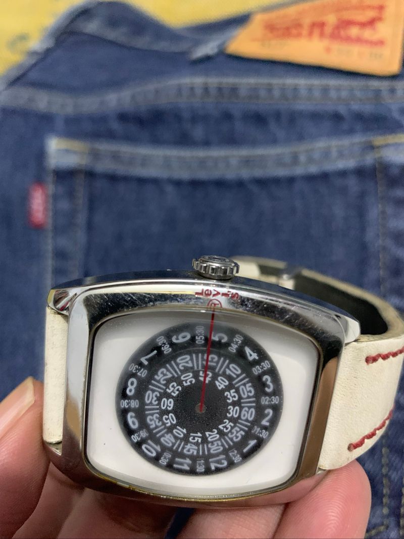 2000s Levi's Quartz Rotaly Disk Watch LTB 0101, foto 2