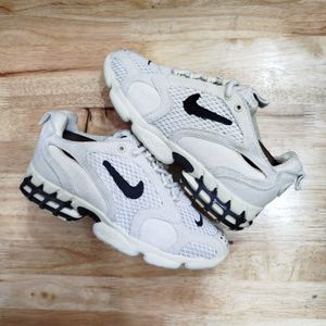 Nike Casual Sneakers Wanita cream