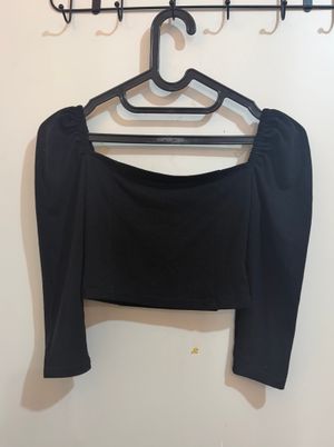 croptop sabrina hitam