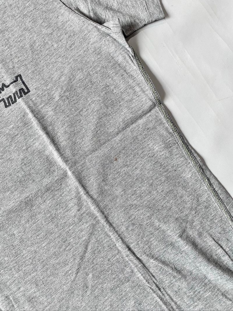 Kaos Uniqlo, foto 4