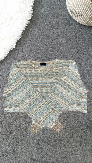 Crop top rajut motif