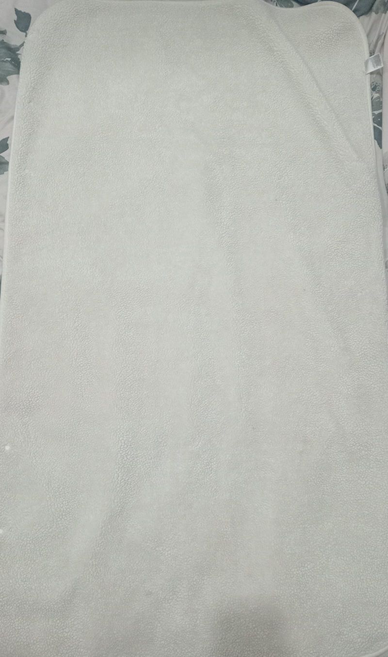 Blanket (Selimut Uniqlo), foto 4