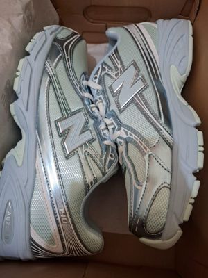New balance 740