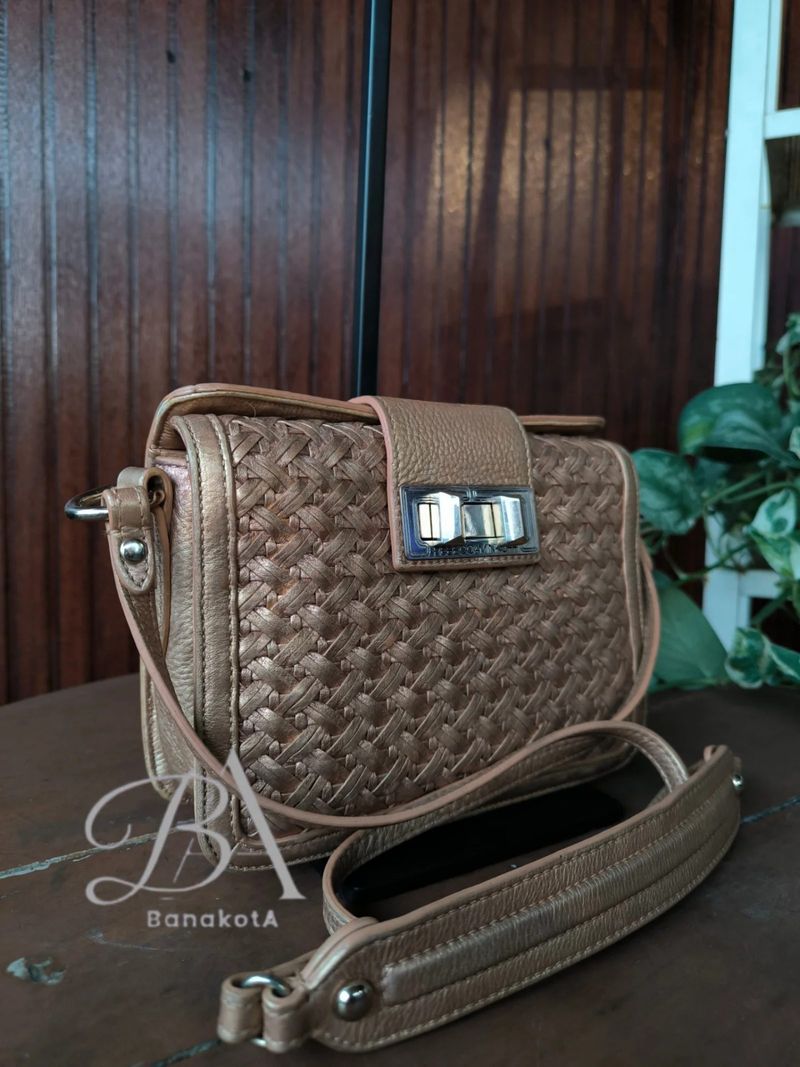 Sling anyam Rebecca mincof, foto 3