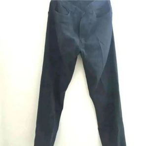 Celana Bahan Pria. Merk U2