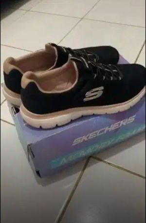 Skeachers Slip on Warna hitam,pink