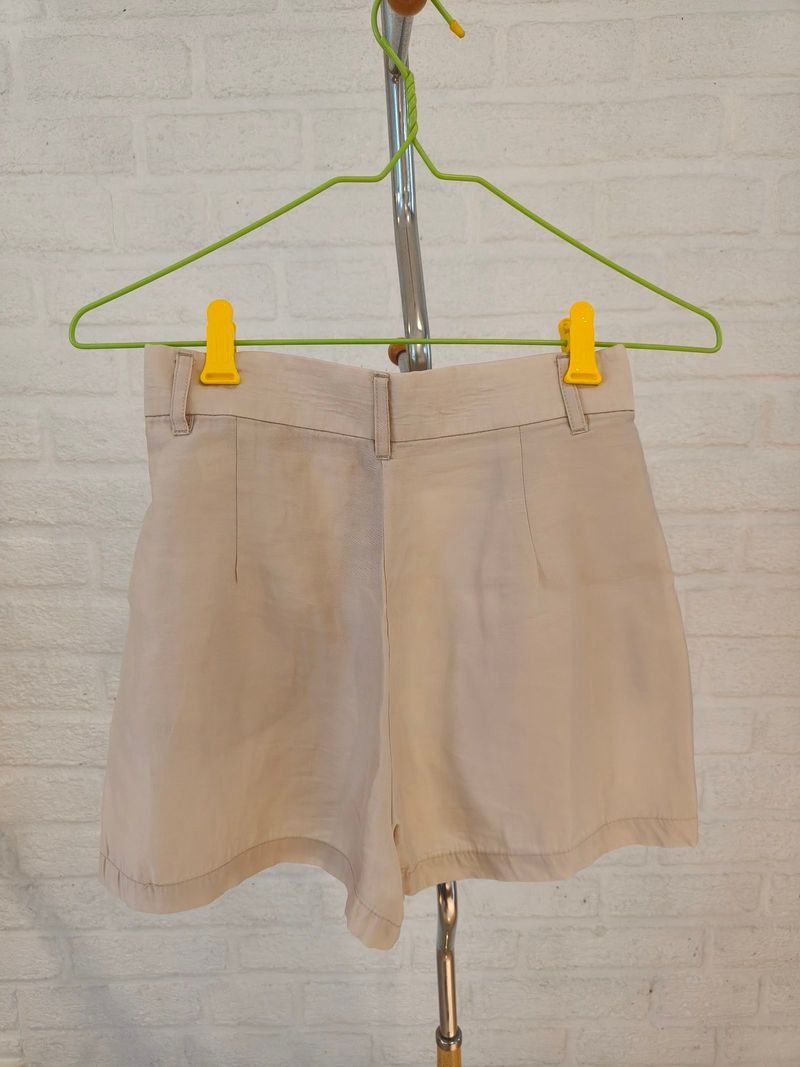 C10. Pull & Bear Short Pants, foto 3
