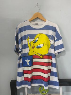 Vintage AOP Looney Tones Flag Copy right 1996 Shirt