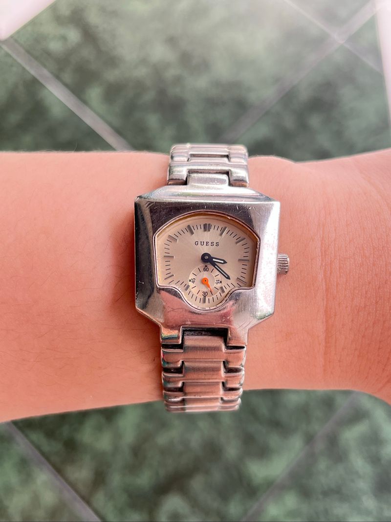 Guess jam tangan vintage, foto 2