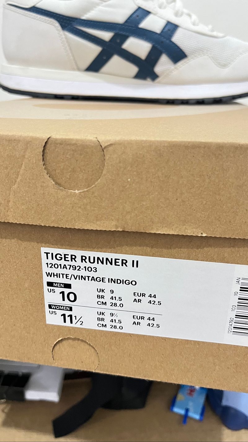 Asics Tiger Runner II ukuran 44 (28 cm), foto 3