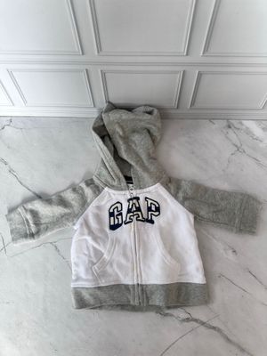 Preloved GAP baby hoodie