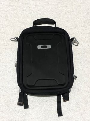 Vintage 00s Oakley Bagpack