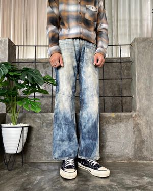 COAX Regular Distressed Bleach Jeans