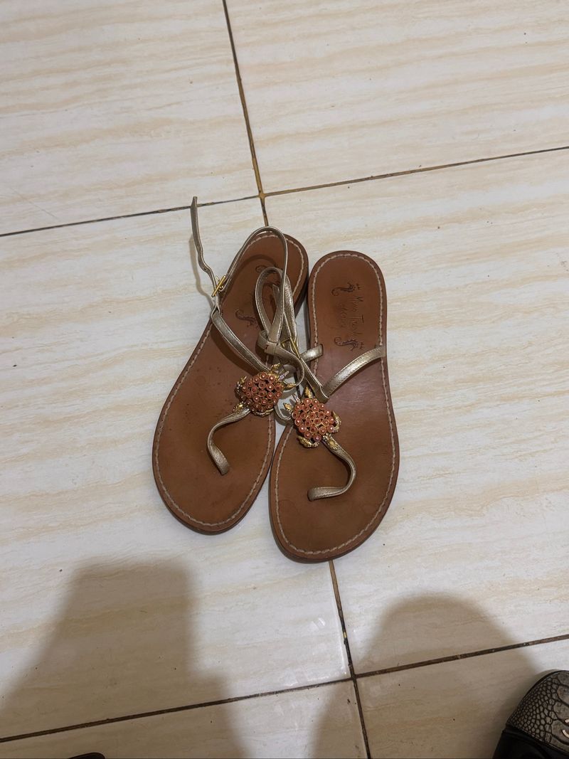 sepatu sandal, foto 4