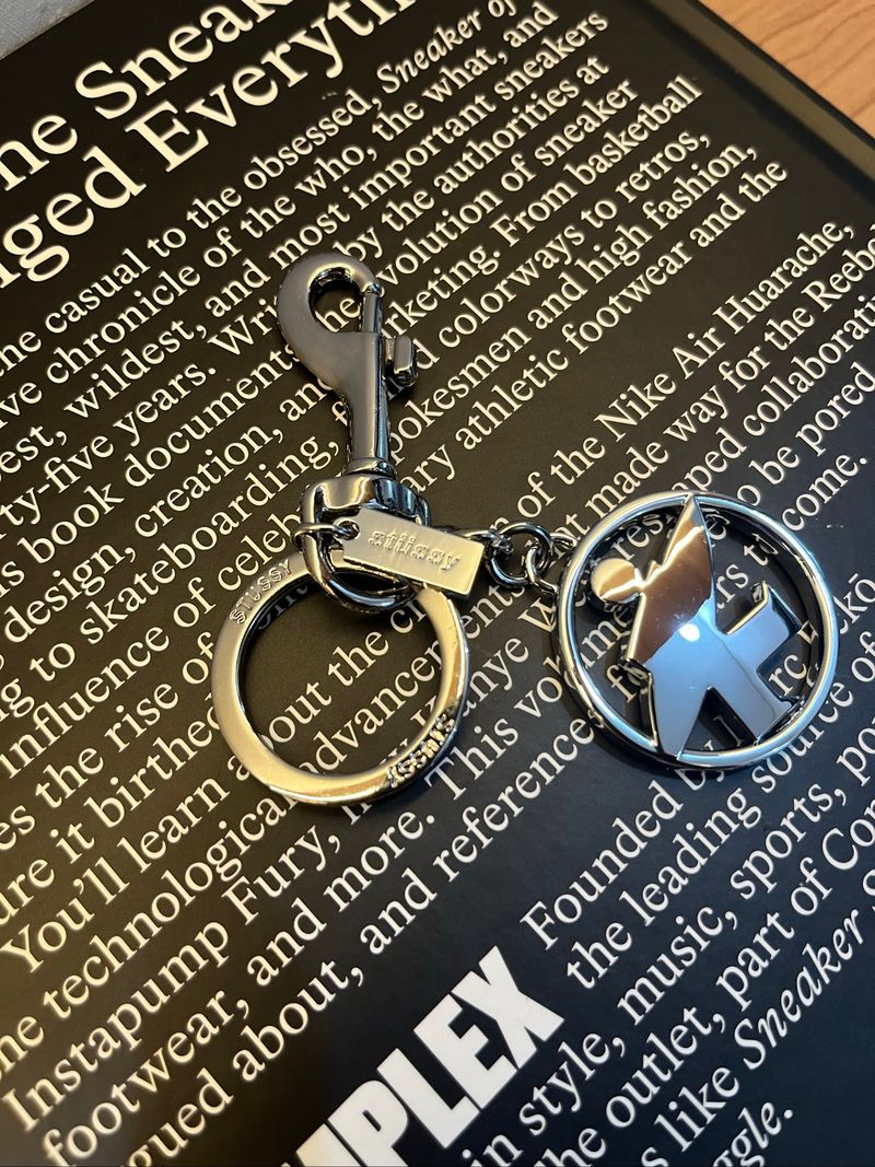 Stussy Surfman Keychain, foto 3