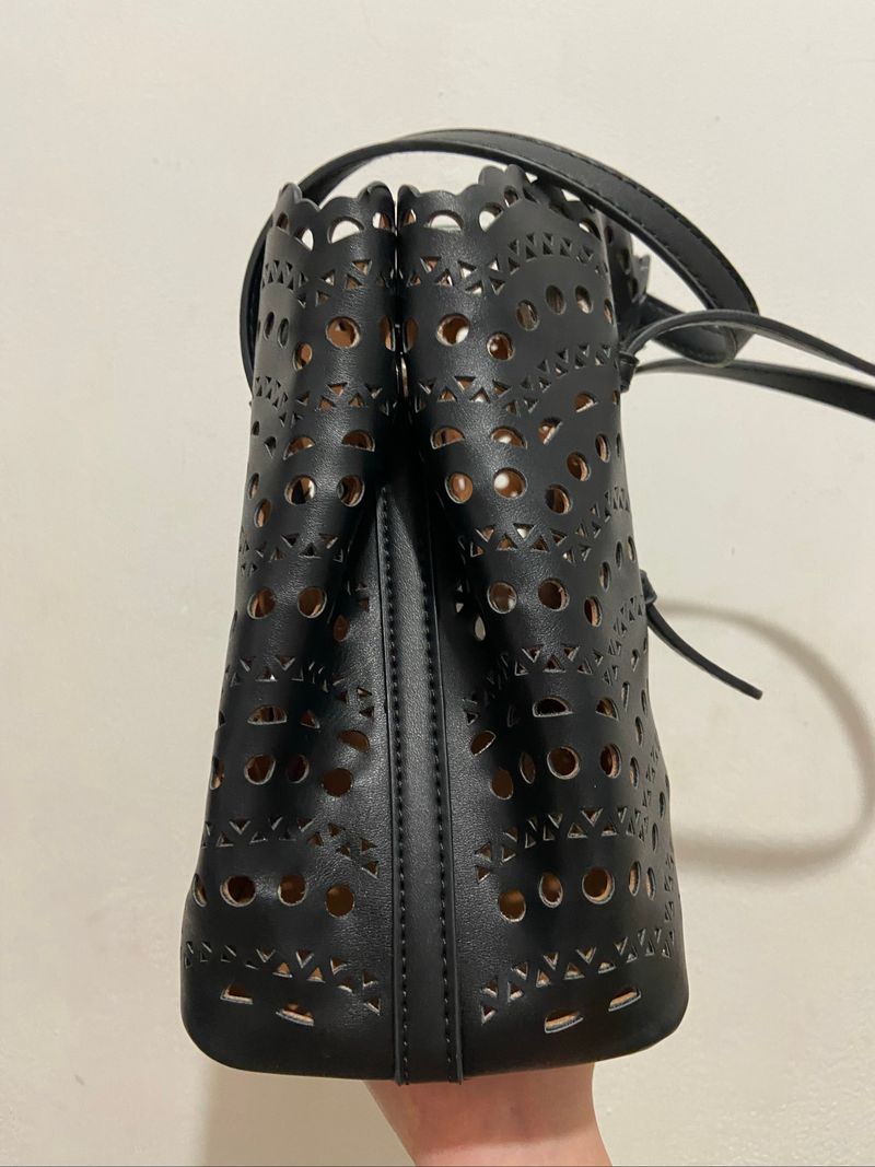 Alaia Mina Bag Black, foto 6