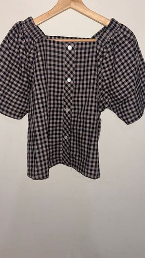 blouses hitam motif kotak kotak