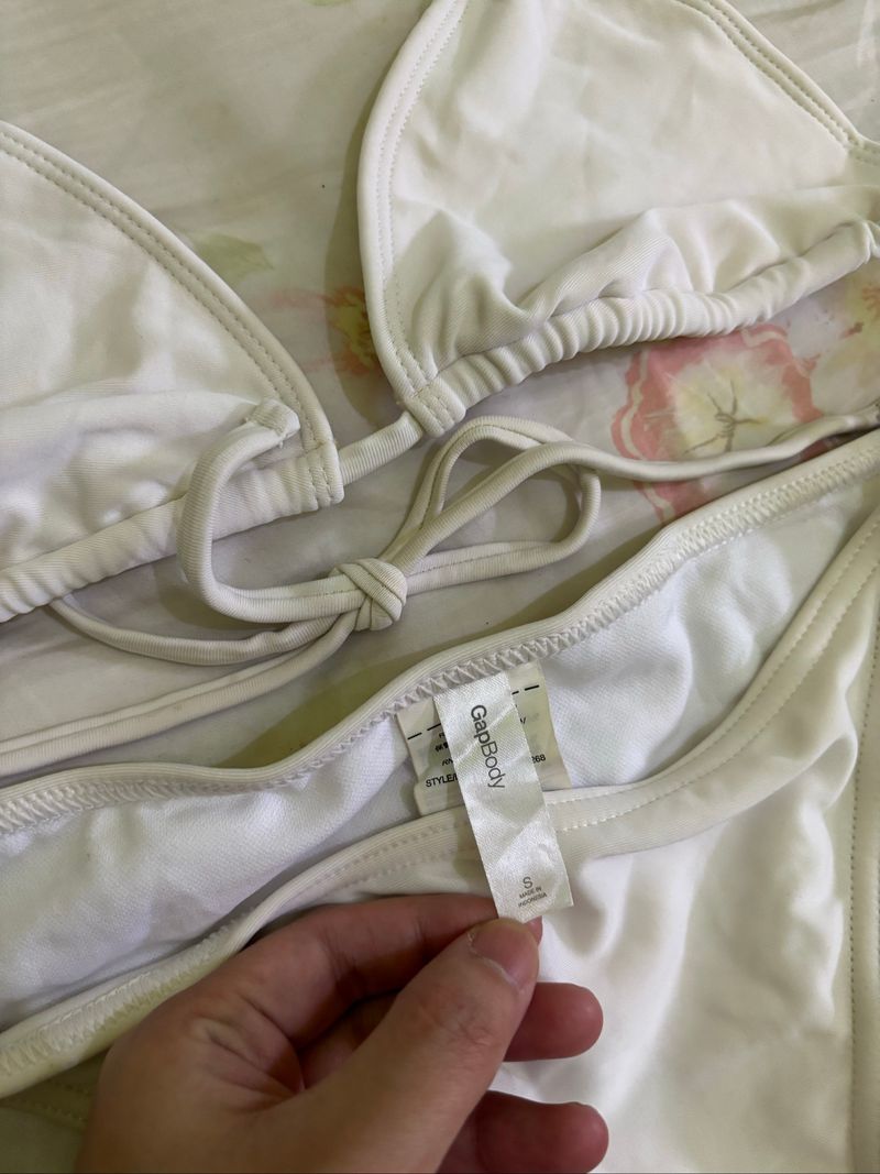 GAP BIKINI, foto 2