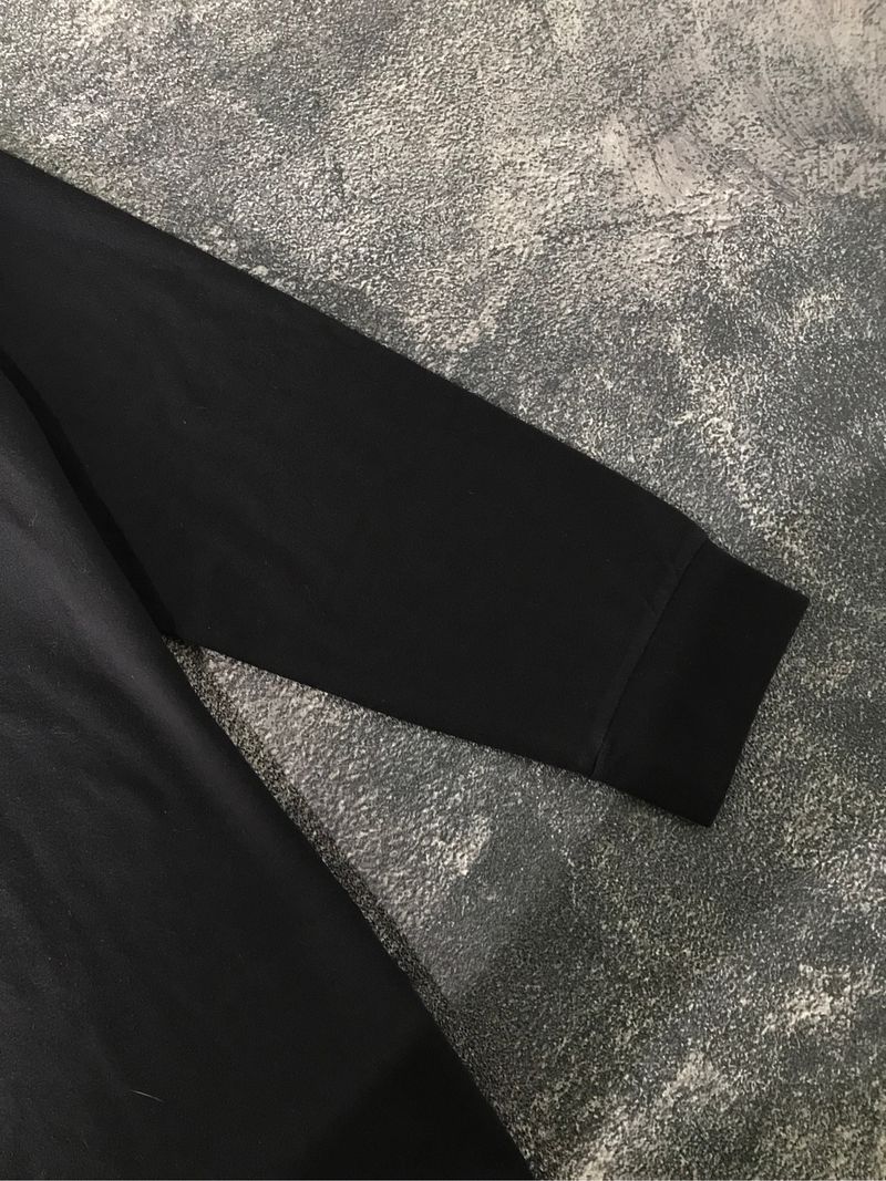 LONGSLEEVE UNIQLO HITAM POLOS HEATTECH SECOND, foto 4