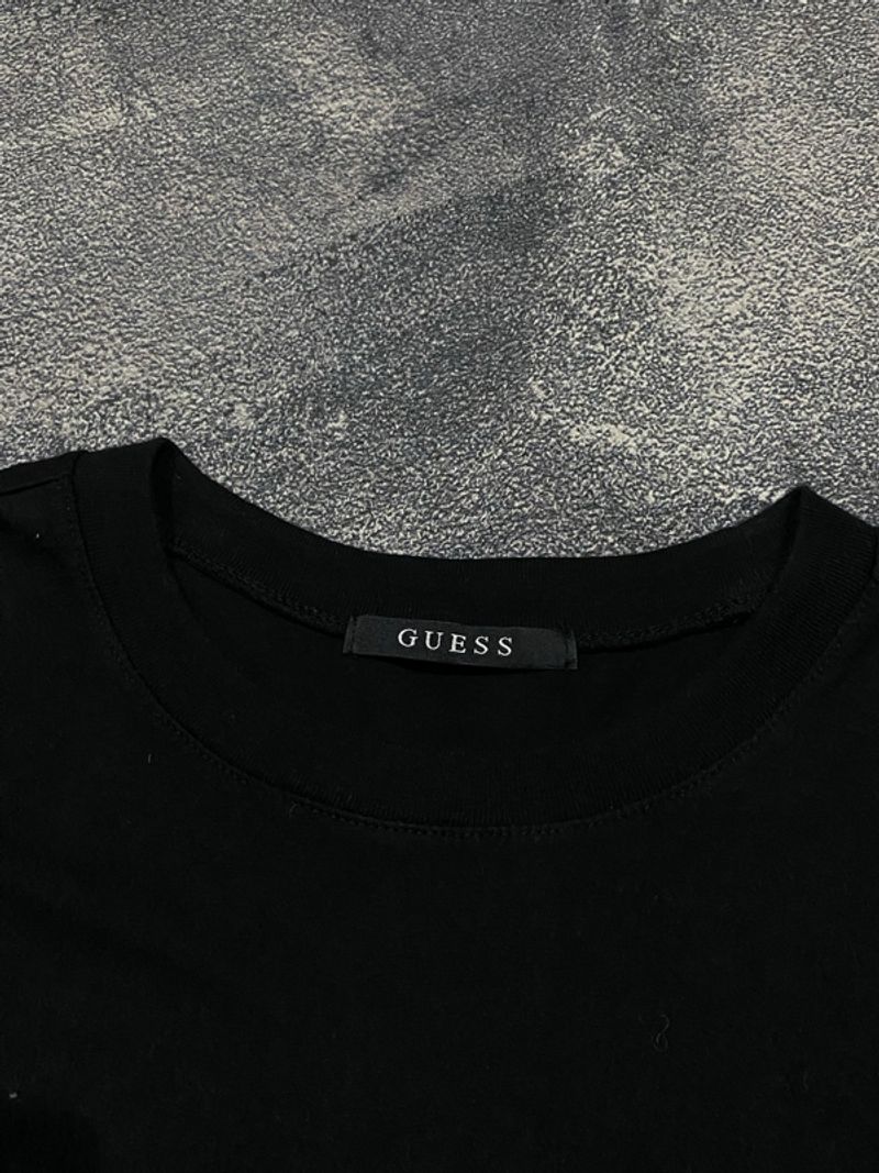 t shirt guess triangle logo, foto 5