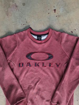 oakley maroon