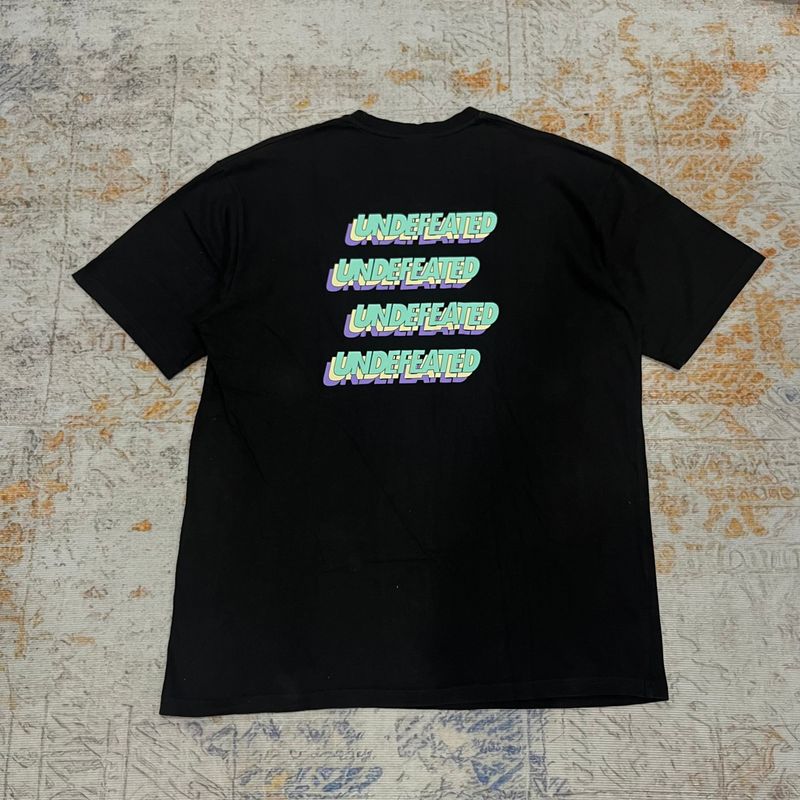 Undefeated Stacked Font, foto 3