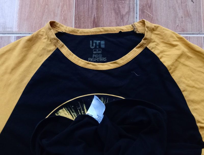 Uniqlo x Foo Fighter Tee, foto 2