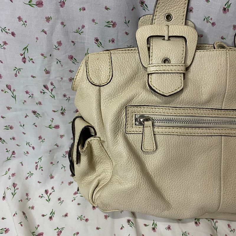 Beige vintage leather shoulderbag, foto 3
