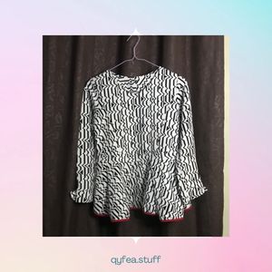 Minimalist T-shirt Wanita multicolor