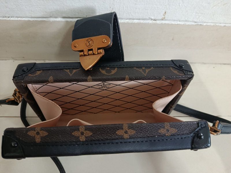 Tas LV Petite Malle, foto 4