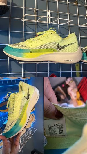 Nike Avant Garde Casual Sneakers Pria white green