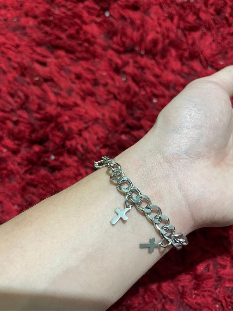lucy cross bracelet, foto 5