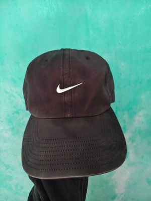 Topi Nike tiger woods