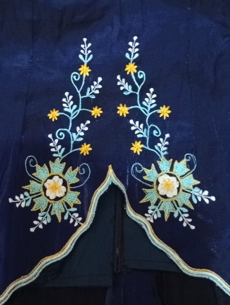 Kebaya Modern Biru Dongker, foto 6