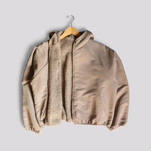 Jaket Hoodie Revelsible Sherpa TytyClappy | Thriftshop