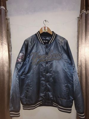 VARSITY MLB YANKEESS
