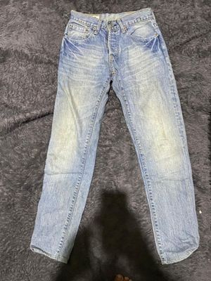Celana jeans levi's 501 made in Japan