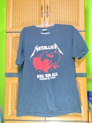 T shirt metalica