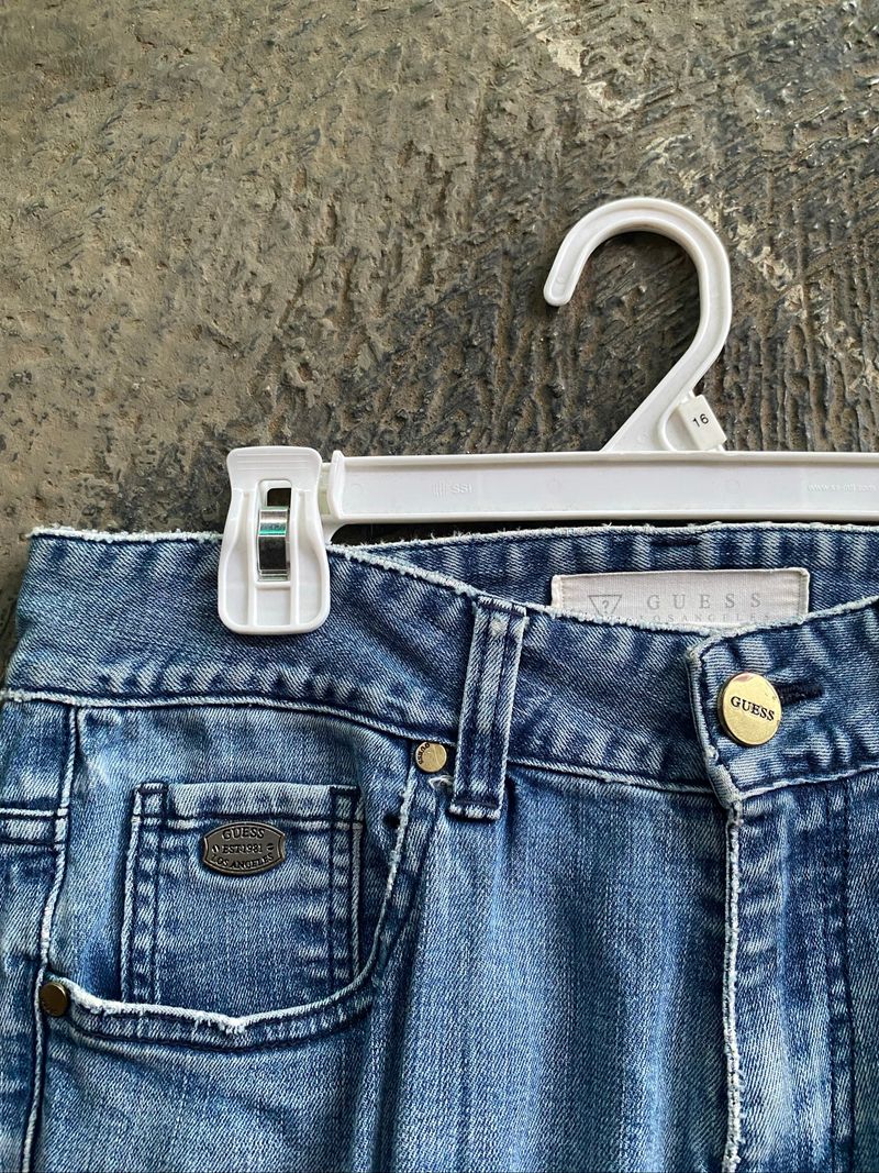 Guess Jeans, foto 2