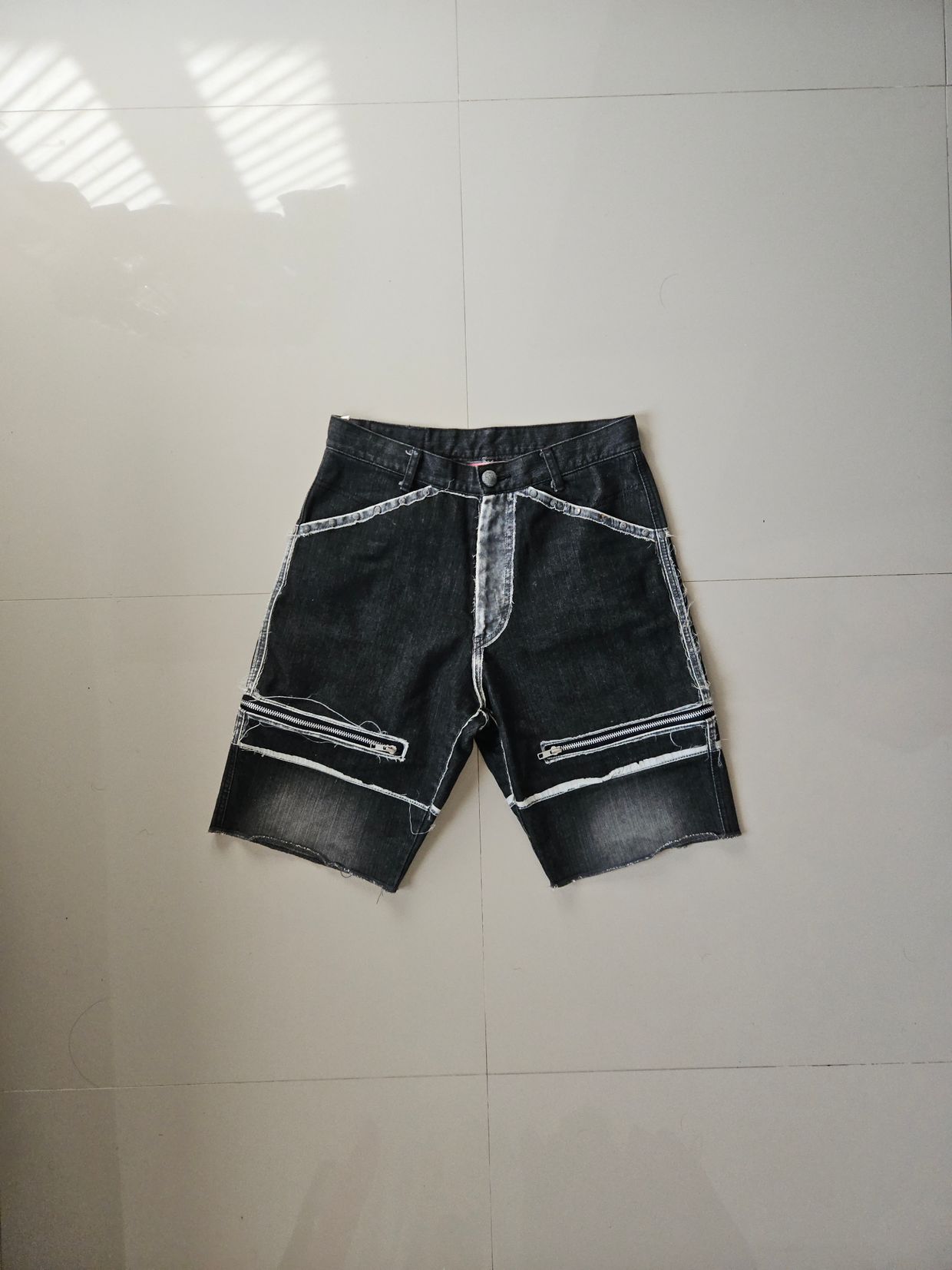 Japanese brand Grunge Avant Garde Short Pria gray