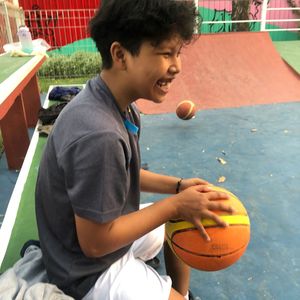 Niken Tri Hastuti
