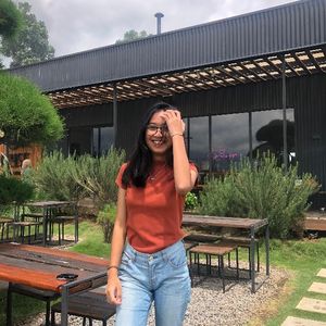 erlya ceciliaa