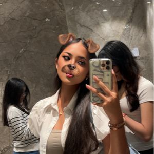 Alexia Olaru Abriljani
