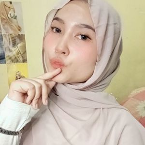 Bella Pratiwi